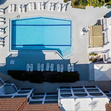 Eleana Hotel